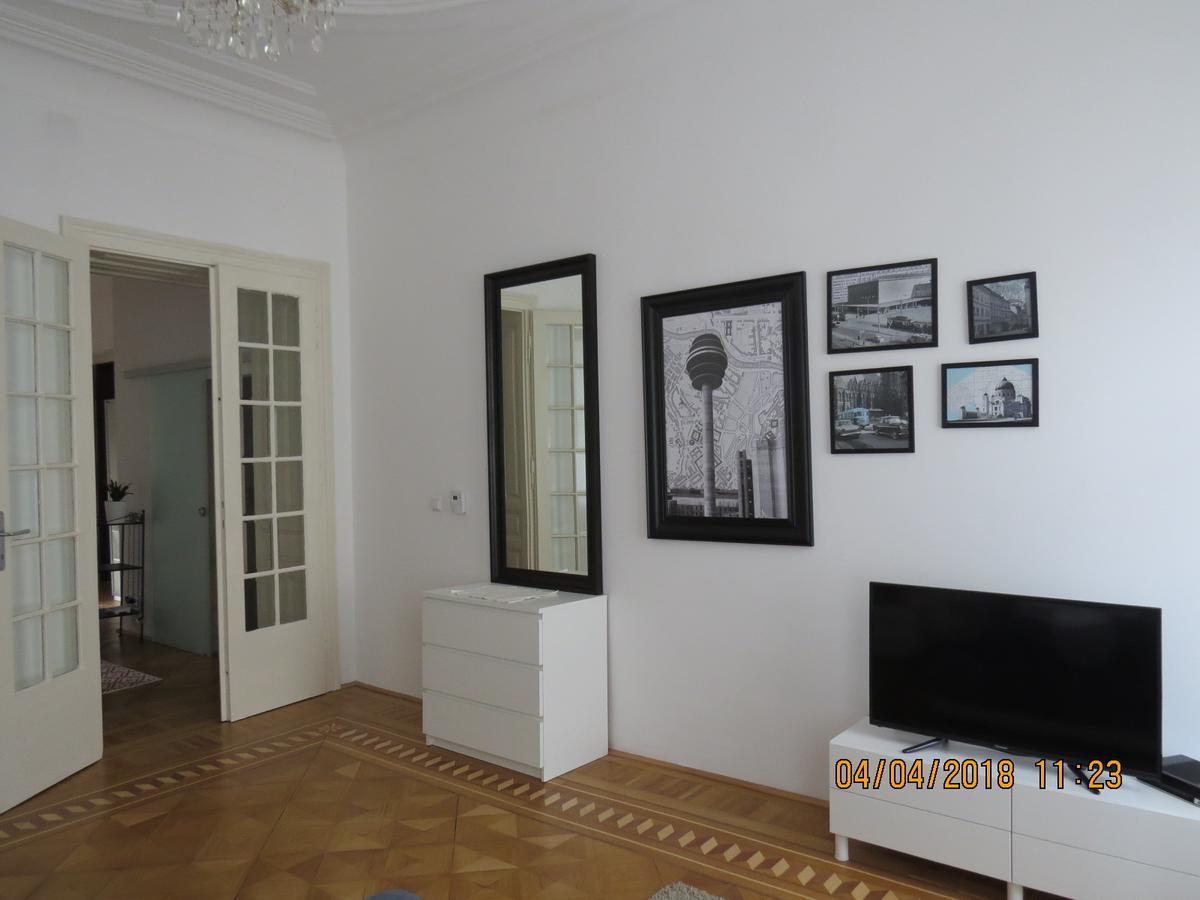Ferienwohnungen Spittelberg Schrankgasse Viena Exterior foto